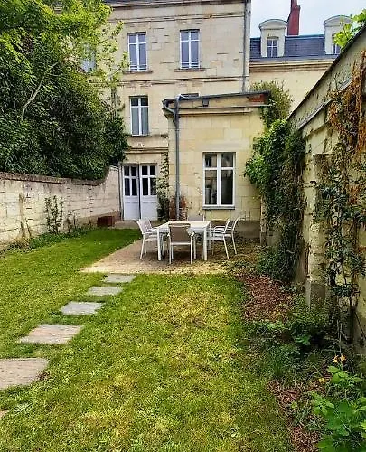 Histoire De Loire : Gabrielle סומור